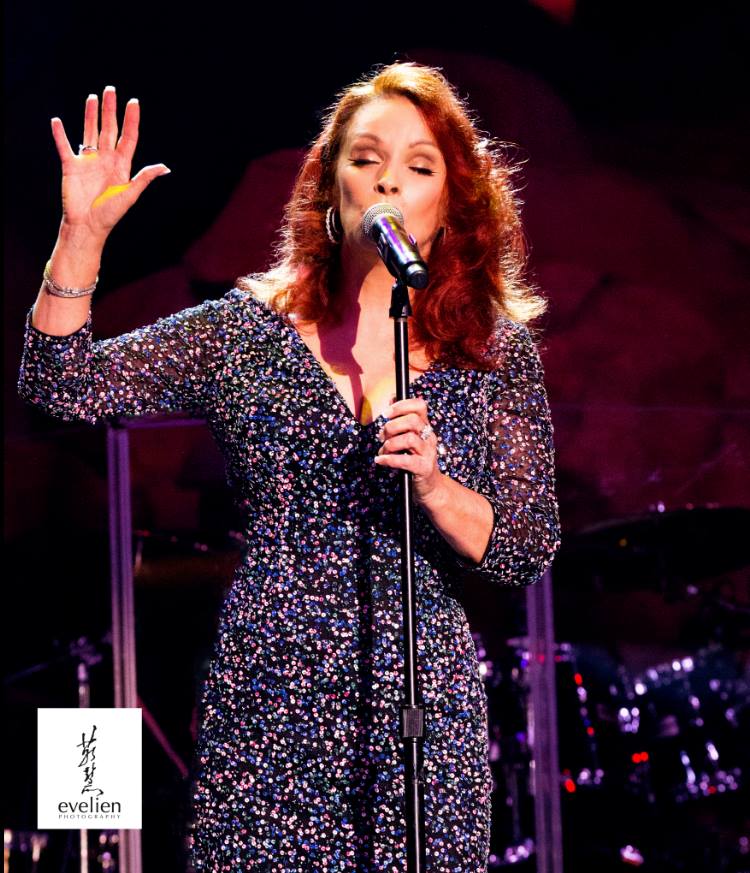 Sheena Easton